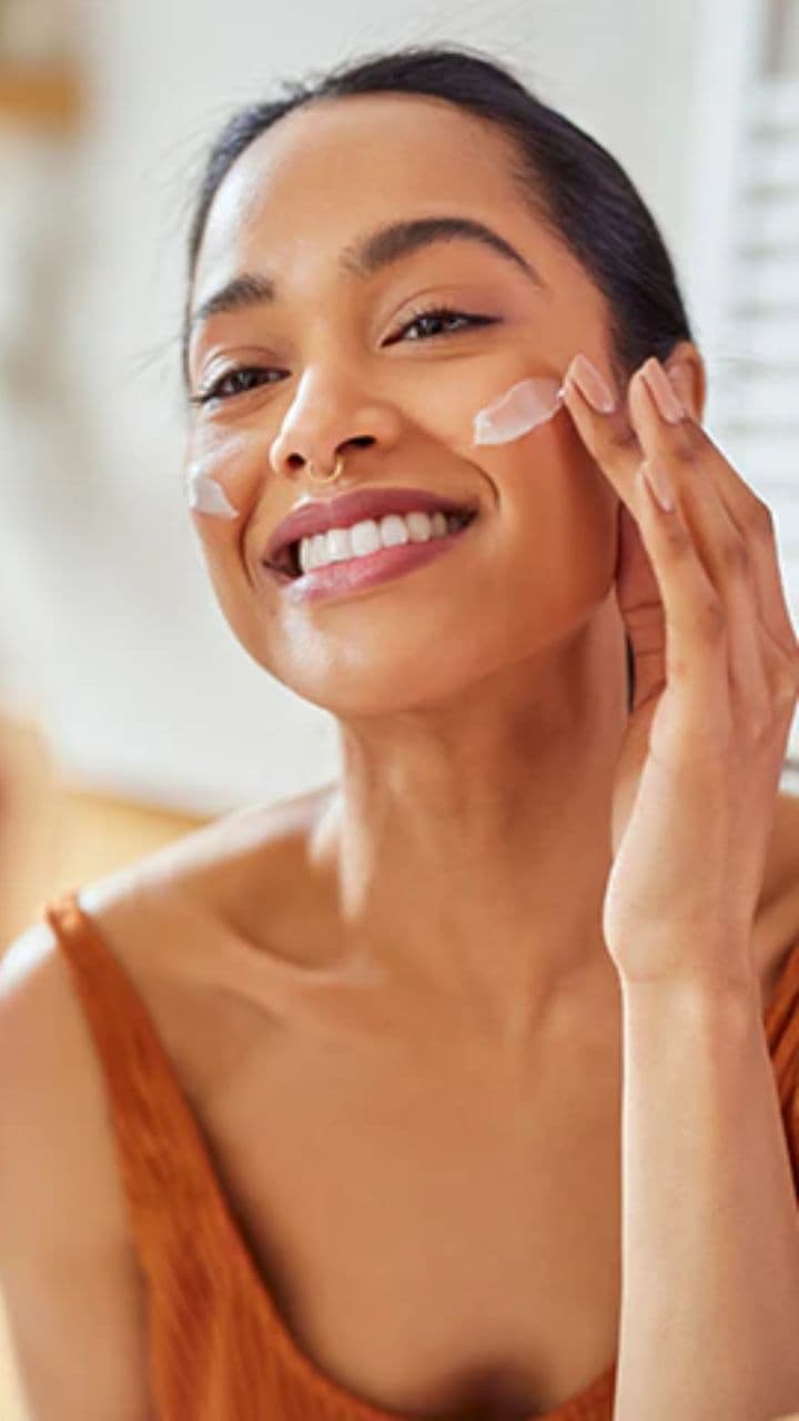 Skin Care: சருமம் பளபளப்பாக ஜொலிக்க தினமும் செய்ய வேண்டிய 6 விஷயங்கள்!