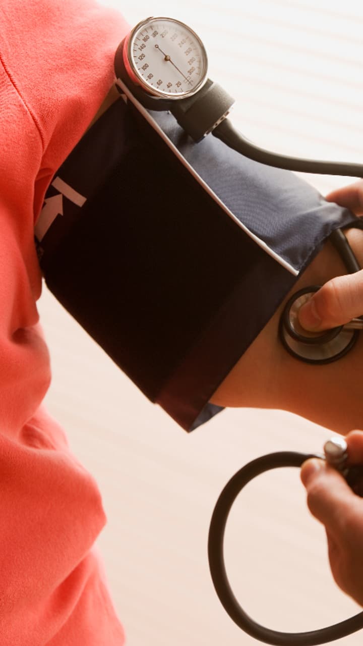 महिलाओं के लिए 30 के बाद जरूरी 10 हेल्थ चेकअप