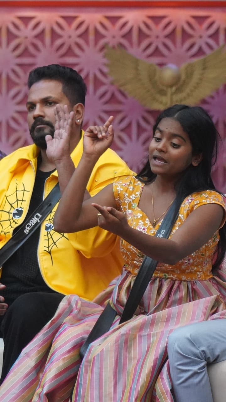 ಒಂದೇ ಪ್ರಶ್ನೆ, ಅಲ್ಲೇ ಡ್ರಾ ಅಲ್ಲೇ ಬಹುಮಾನ; Rakshita Shetty ಮುಖವಾಡ ಕಳಚೋಯ್ತು ...