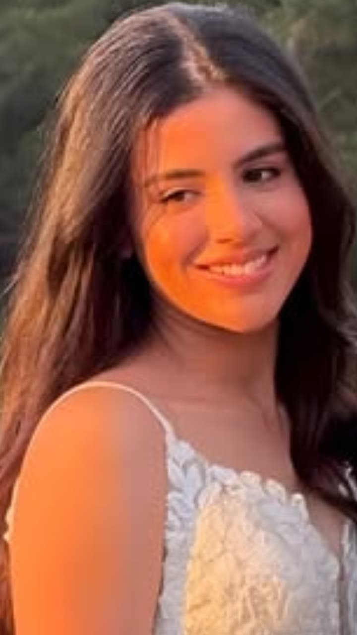 कुलदीप यादव की होने वाली पत्नी वंशिका की पढ़ाई और डिग्री के बारे में जानें