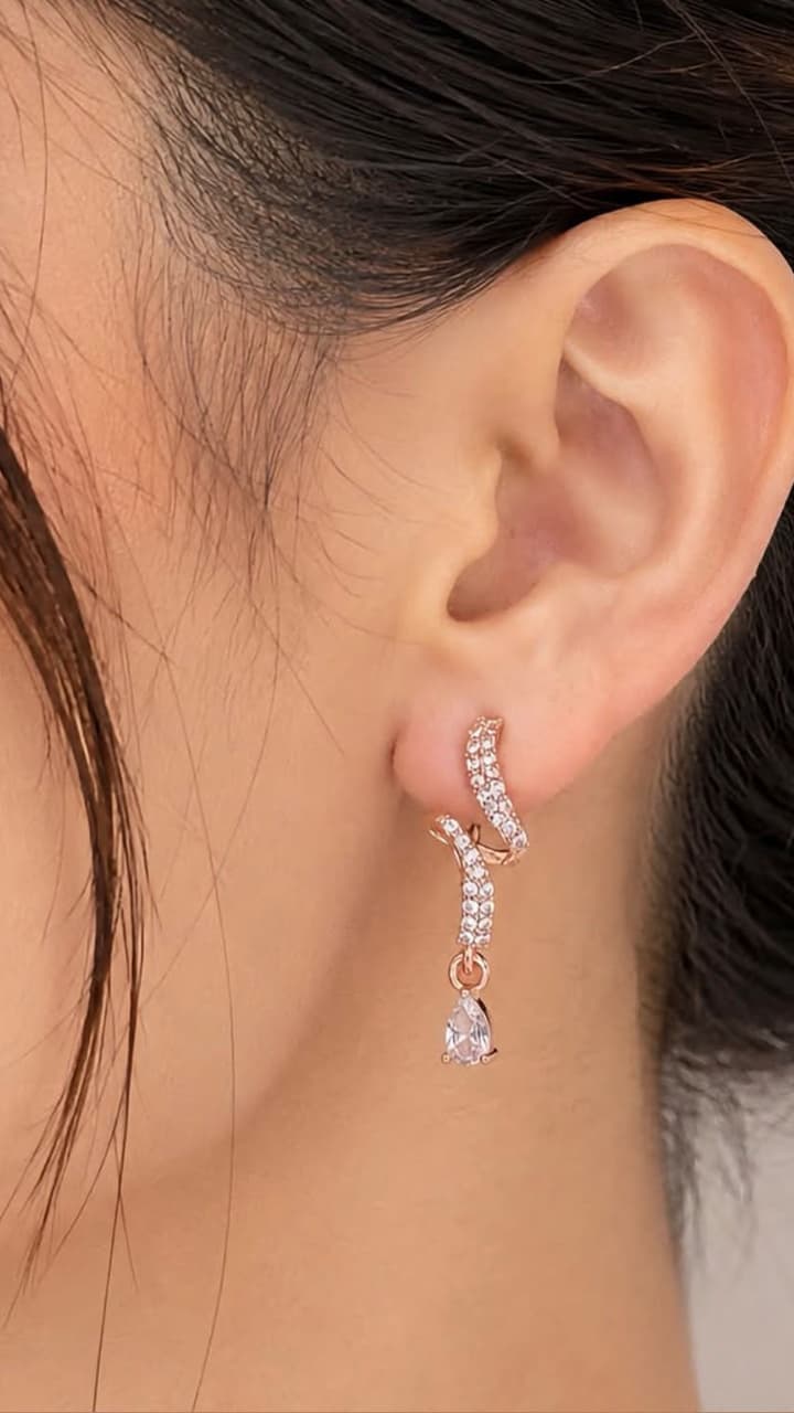 Rose Gold Earrings: 2 கிராம்ல அட்டகாசமான ரோஸ் கோல்டு கம்மல்! டெய்லி யூஸ்க்கு சூப்பரா இருக்கும்!