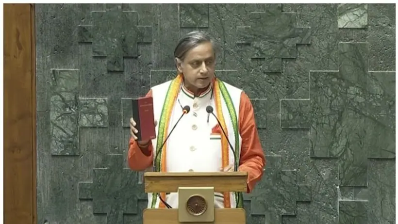 shashi tharoor