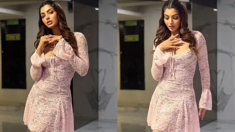 Akanksha Puri New look