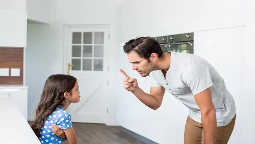 Five things a father never should say to his daughter 
