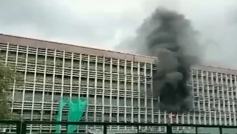 Aiims delhi fire
