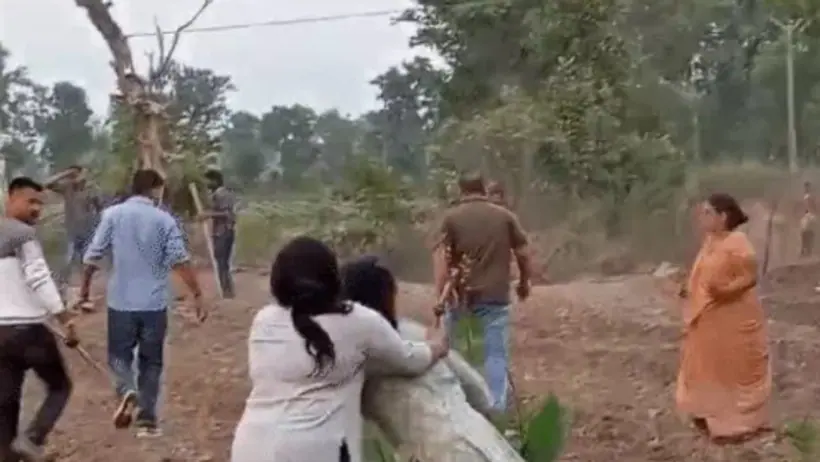Khargone land dispute attack on women
