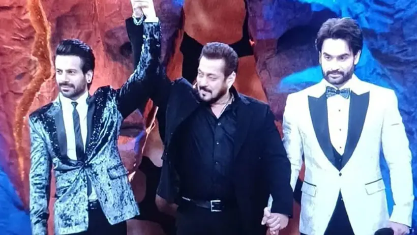 bigg boss 18 netizen says bigg boss scripted show 