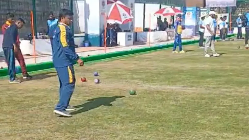 Lawn Bowl