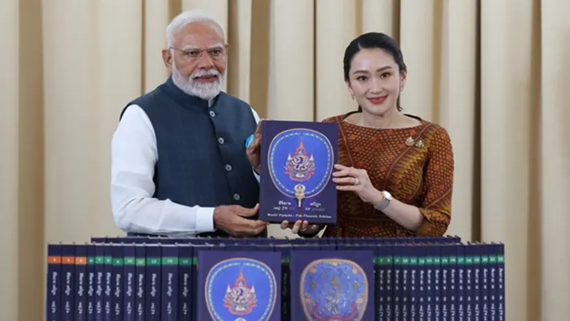 Narendra Modi with Paetongtarn Shinawatra