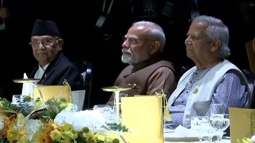 Narendra Modi with Muhammad Yunus