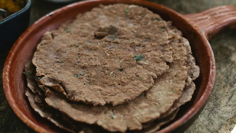 Sanjeev Kapoor tips to make ragi roti soft