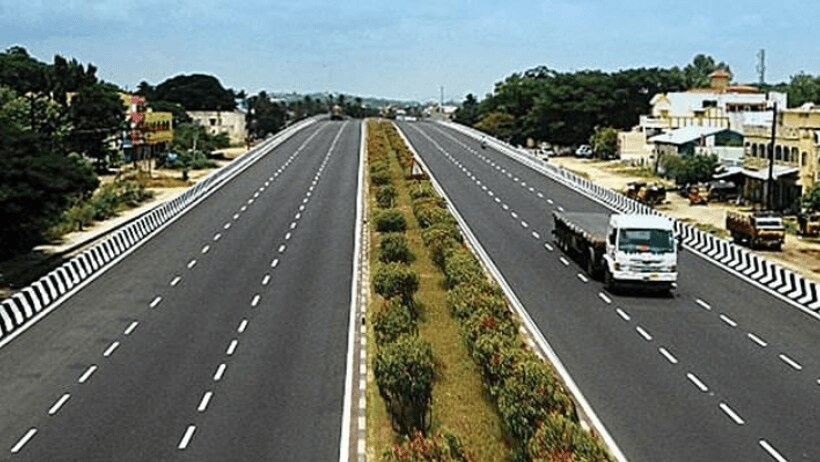   Lucknow shaheedpath 70 meter long flyover traffic jam relief medanta Ikana stadium