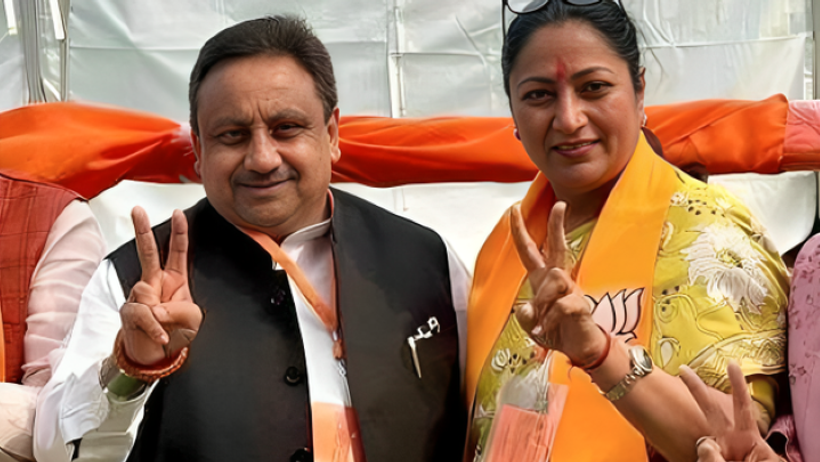 Praveen Khandelwal with Rekha Gupta