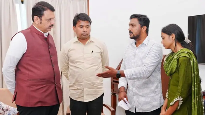 Tanisha Bhise family met CM Devendra Fadnavis