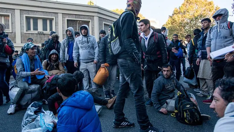 France evacuates refugee camps