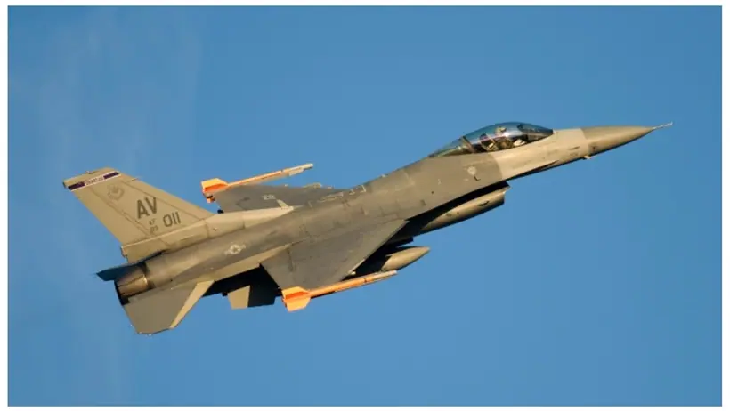 F 16 fighter jet
