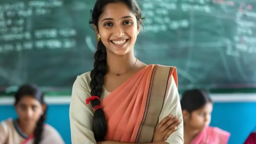 शिक्षकों को यूजीसी वेतनमान अनुसार लाभ