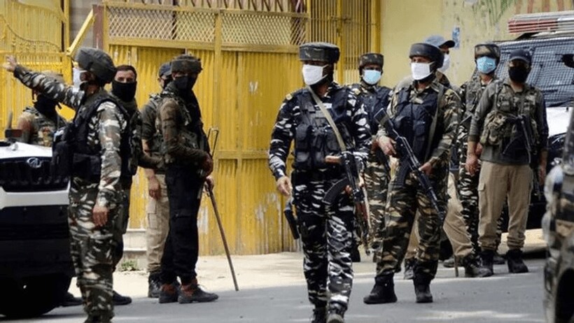 जम्मू कश्मीर में बैंक मैनेजर की हत्या के बाद प्रवासी मजदूर को बनाया निशाना, दो दो हत्याओं से दहली घाटी