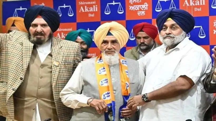 Punjab Election: पंजाब में AAP को खड़ा करने वाले सुचा सिंह अकाली दल में शामिल, बोले  केजरीवाल धोखेबाज इंसान