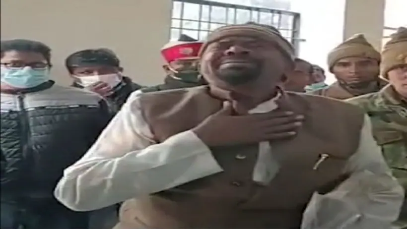 यूपी चुनाव का पर्चा निरस्त होने पर रोया शाहजहांपुर का प्रत्याशी, बोला  'मैं मर जाऊंगा साहब, अब नहीं बचूंगा'