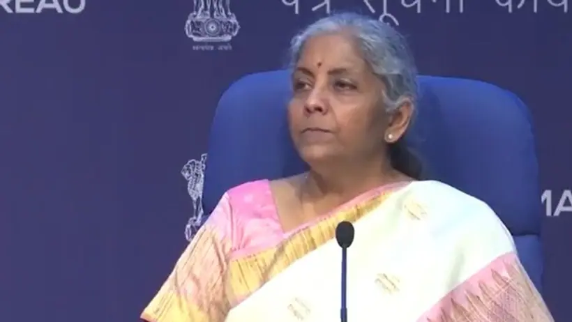 केजरीवाल ने केंद्र सरकार पर लगाया आरोप तो बीजेपी से लेकर सरकार के मंत्री तक ने बोला हमला