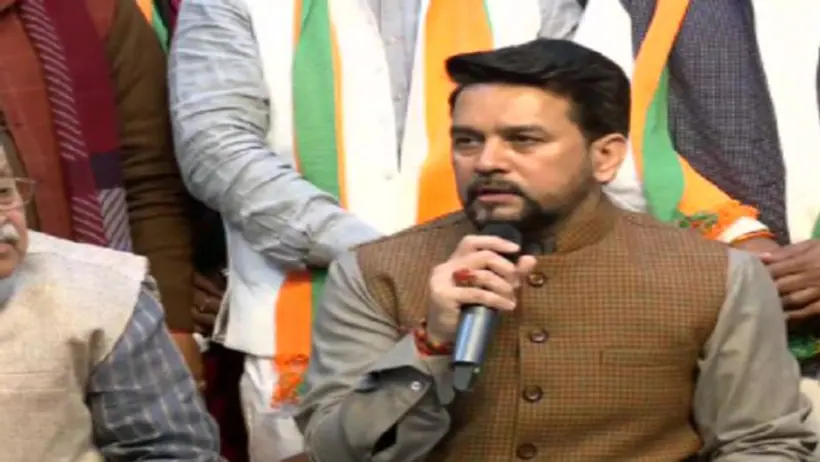 यूपी चुनाव: अनुराग ठाकुर ने सपा प्रमुख पर बोला हमला, चोरी छिपे करते हैं जेल में बंद अपराधियों का समर्थन'