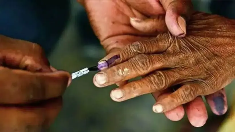 Bihar: नगर निकाय चुनाव पर चुनाव आयोग ने लगाई रोक, आरक्षण पर हाईकोर्ट के फैसले के बाद मतदान पर रोक