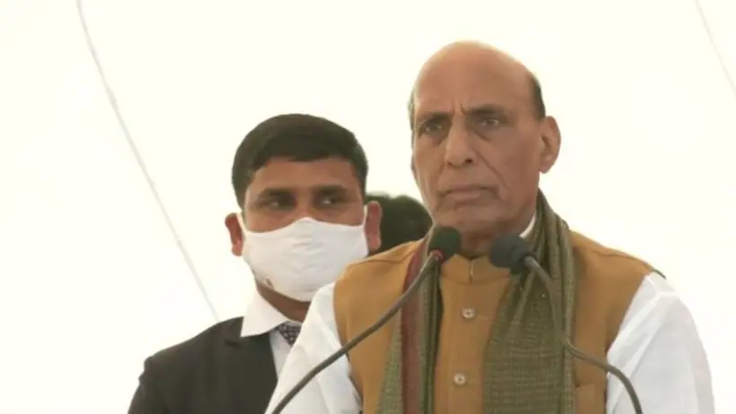 यूपी चुनाव: राजनाथ सिंह ने बताया समाजवाद का मतलब, कहा  जनता को भूख और भय से निजात दिलाने वाला होता है समाजवादी