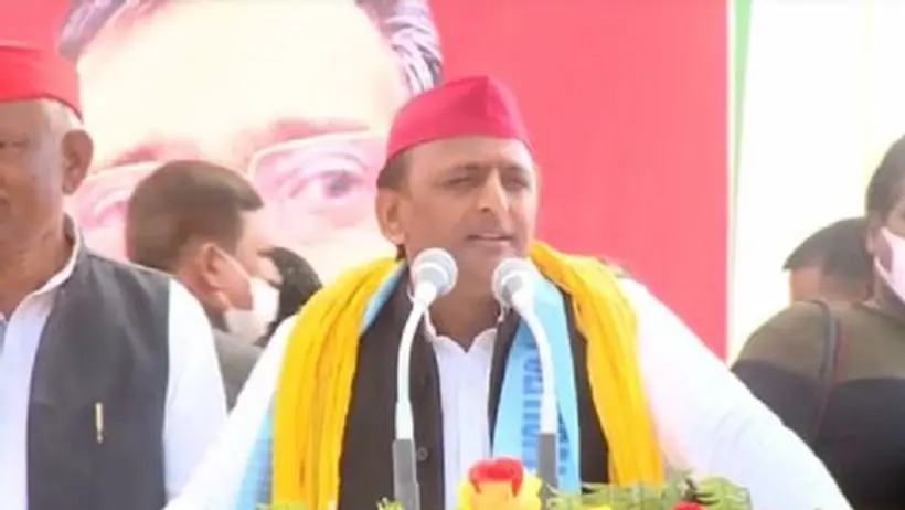 यूपी चुनाव: अखिलेश ने भाजपा पर साधा निशाना, कहा  उत्तर प्रदेश से BJP वालों को किसान और नौजवान साफ कर देंगे
