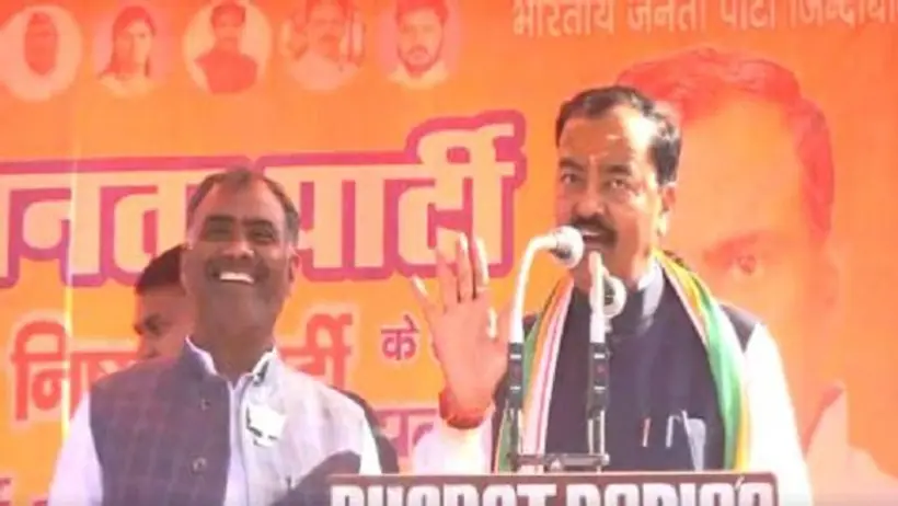 यूपी चुनाव: केशव मौर्य ने अखिलेश यादव पर कसा तंज, कहा  कमल के फूल का बटन दबाकर, टीका लगाने का करें काम