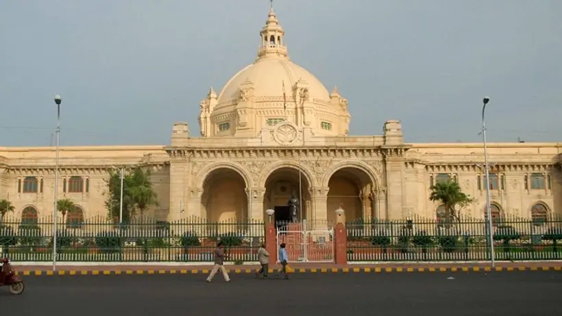 पेपरलेस होगा यूपी विधानसभा का पहला सत्र, सीएम व संसदीय कार्य मंत्री समेत नेता प्रतिपक्ष टैबलेट से पूछेंगे सवाल