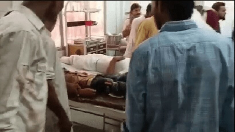 ईद की नमाज से वापस आते वक्त हुई फायरिंग और पथराव, पूर्व प्रधान के पक्ष पर लग रहा है आरोप 
