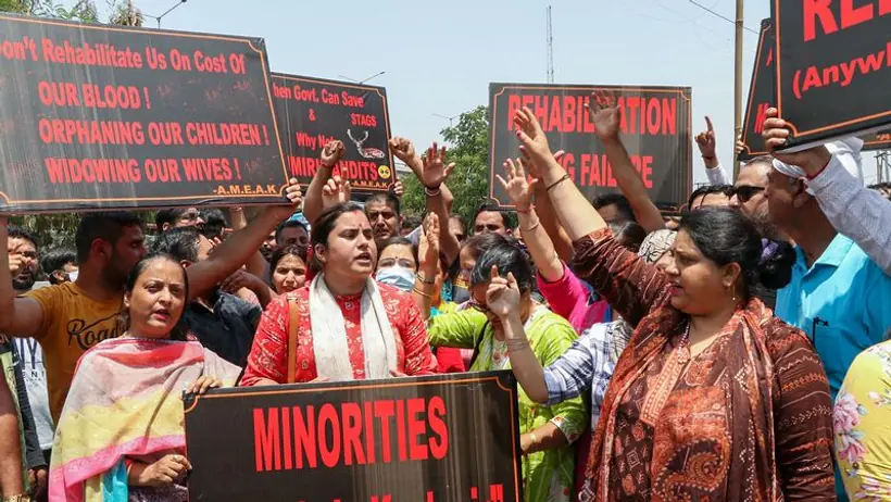 कश्मीरी पंडित कर्मचारियों का बड़ा ऐलान केंद्र हमारी रक्षा को विफल, इंटरनेशनल कम्युनिटी से मांगेंगे शरण