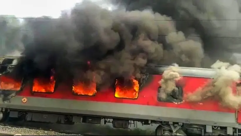 Agnipath Protest live update: 8 राज्य में अग्निवीरों का आक्रोश, तेलंगाना बिहार में 1 1 मौत, हरियाणा में 144