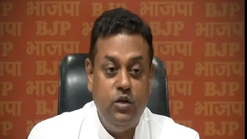 अशोक गहलोत ने महिलाओं के स्वाभिमान को ठेस पहुंचाया, कांग्रेस को माफी मांगनी चाहिए: संबित पात्रा