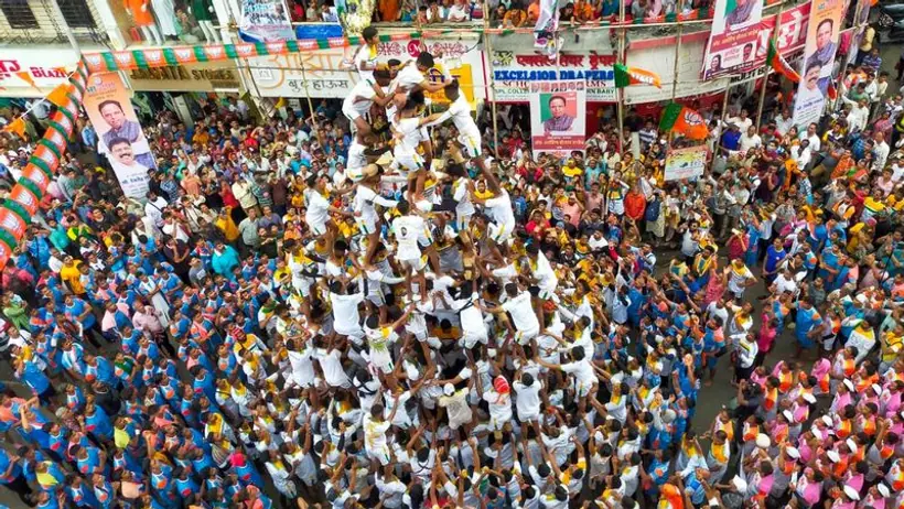 मुंबई में दही हांडी प्रतियोगिता के दौरान 111 घायल, 23 गोविंदाओं की हालत गंभीर