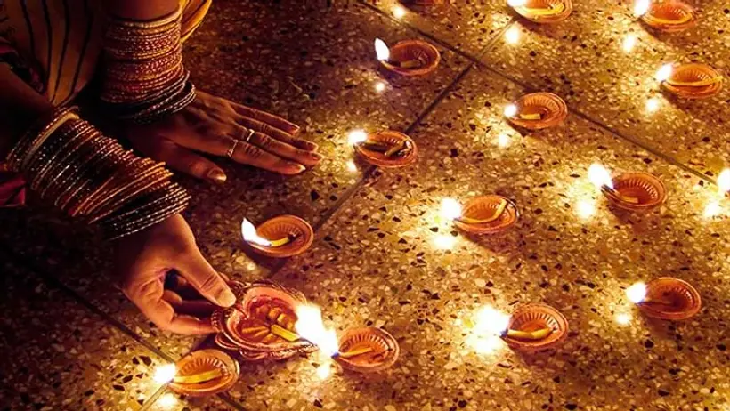 Dhanteras 2022: धनतेरस के दिन इन जगहों पर जलाएं दीया,धन दौलत की होगी बरसात 
