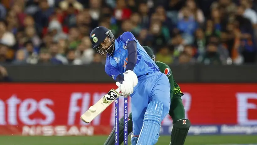 T20 World Cup: भारत पाकिस्तान की जंग में कैसे 7 ओवर के बाद विराट ने बदला गियर, जानें ओवर दर ओवर का हाल