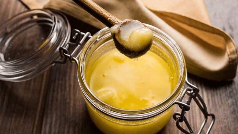 Ghee In Winter's: सर्दियों में 1 चम्मच घी को बनाएं अपनी डाइट का हिस्सा और इससे पाएं ये 5 फायदे