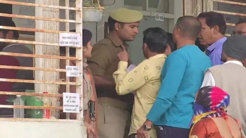 अब गुजरात में शांति.. दूसरे चरण के लिए भी चुनाव प्रचार खत्म, आंकड़ों में समझिए इस बार कहां क्या हो रहा  
