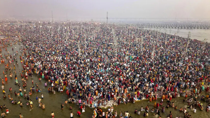 mahakumbh 2025 cm yogi sangam jal delivery safai karmchari bonus