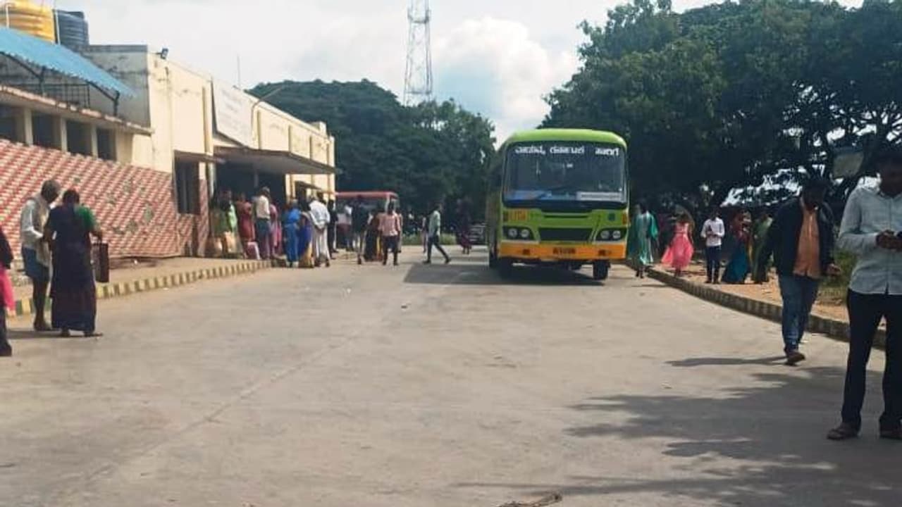 the highway has brought trouble to the passengers of banavara | The ...