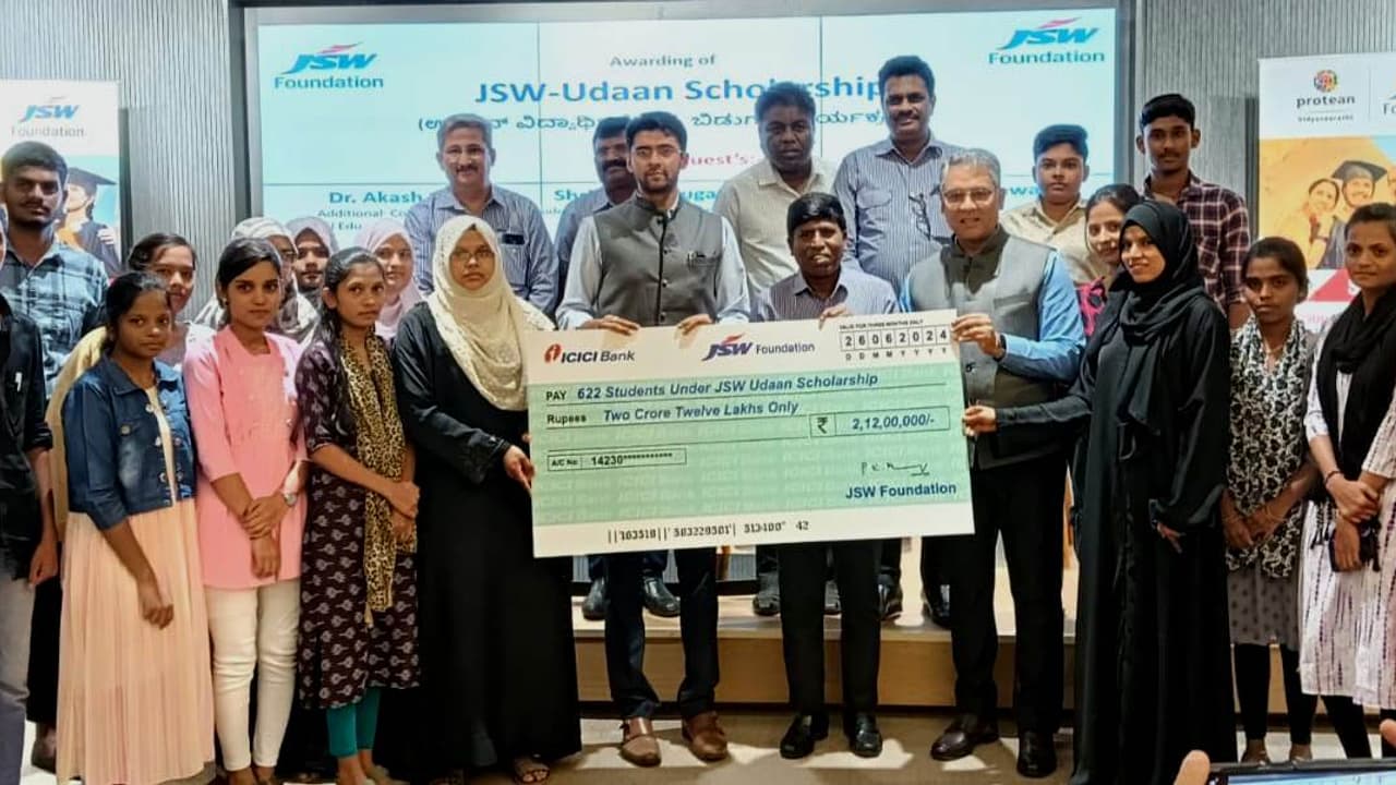 2 crore scholarship released by jsw foundation | 2 Crore Scholarship ...