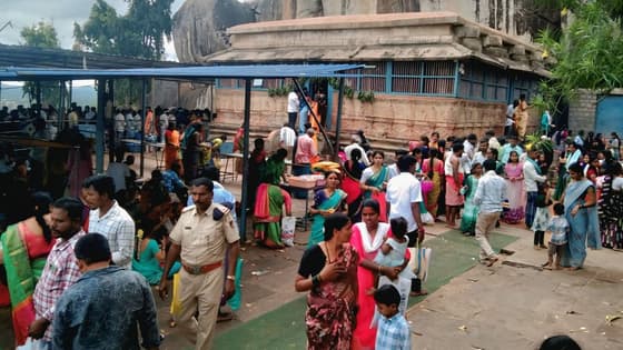 ಹೊಸ್ತಿಲು ಹುಣ್ಣಿಮೆ: ಶ್ರೀ ರೇಣುಕಾಂಬೆಗೆ ವಿಶೇಷ ಪೂಜೆ