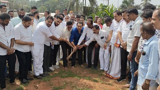 ನೆಲ್ಲಿಕಟ್ಟೆ ಉದ್ಯಾನವನ: ಬೃಹತ್ ರಾಷ್ಟ್ರಧ್ವಜಸ್ತಂಭ ಶಿಲಾನ್ಯಾಸ