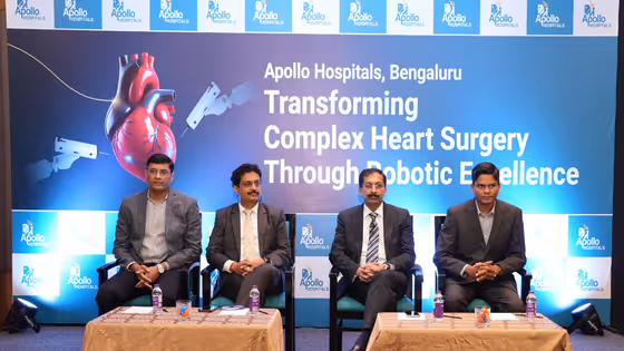 ರೋಬೋಟಿಕ್ ತಂತ್ರಜ್ಞಾನ ಬಳಸಿ ಯಶಸ್ವಿ ಡಬಲ್ ವಾಲ್ವ್ ಬದಲಿ ಶಸ್ತ್ರಚಿಕಿತ್ಸೆ ನಡೆಸಿದ ಅಪೋಲೋ