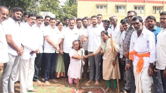 3.2 ಕೋಟಿ ವೆಚ್ಚದ ರಸ್ತೆ ಕಾಮಗಾರಿಗೆ ಚಾಲನೆ