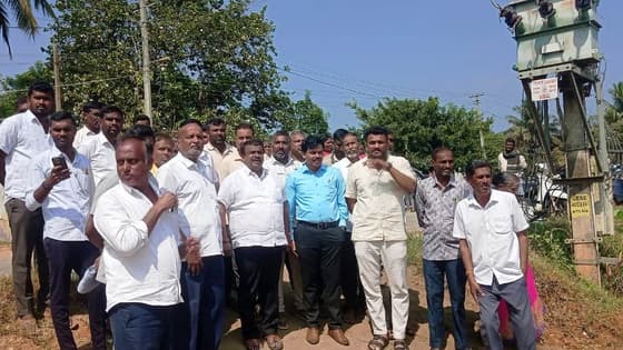 ಕೆರೆ ಹೂಳೆತ್ತುವ ಕಾರ್ಯ ಶ್ಲಾಘನೀಯ ಎಂದ ಶಾಸಕ ಬಾಲಕೃಷ್ಣ